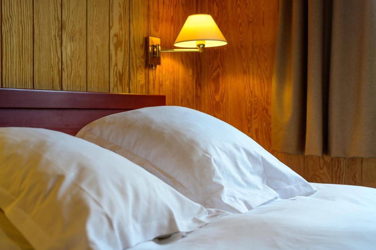 Domaine Du Val Hotel Grand-Laviers ภายนอก รูปภาพ